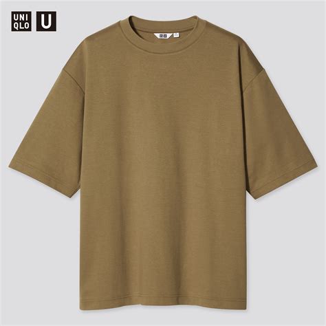 uniqlo airism t shirt oversized.